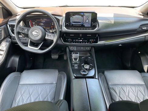 Certified 2023 Nissan Rogue Platinum w/ Platinum Premium Package AWD/4WD image 16