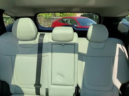 New 2025 Hyundai Tucson Limited image 23