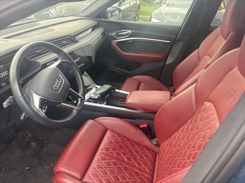 Used 2023 Audi e-tron S Prestige w/ Prestige Package image 5
