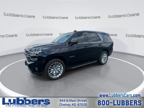 Used 2021 Chevrolet Tahoe LT w/ LT Signature Package AWD/4WD image 4