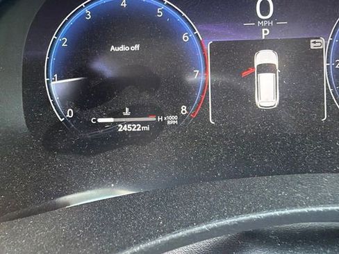 Used 2023 Toyota Highlander Limited AWD/4WD image 6
