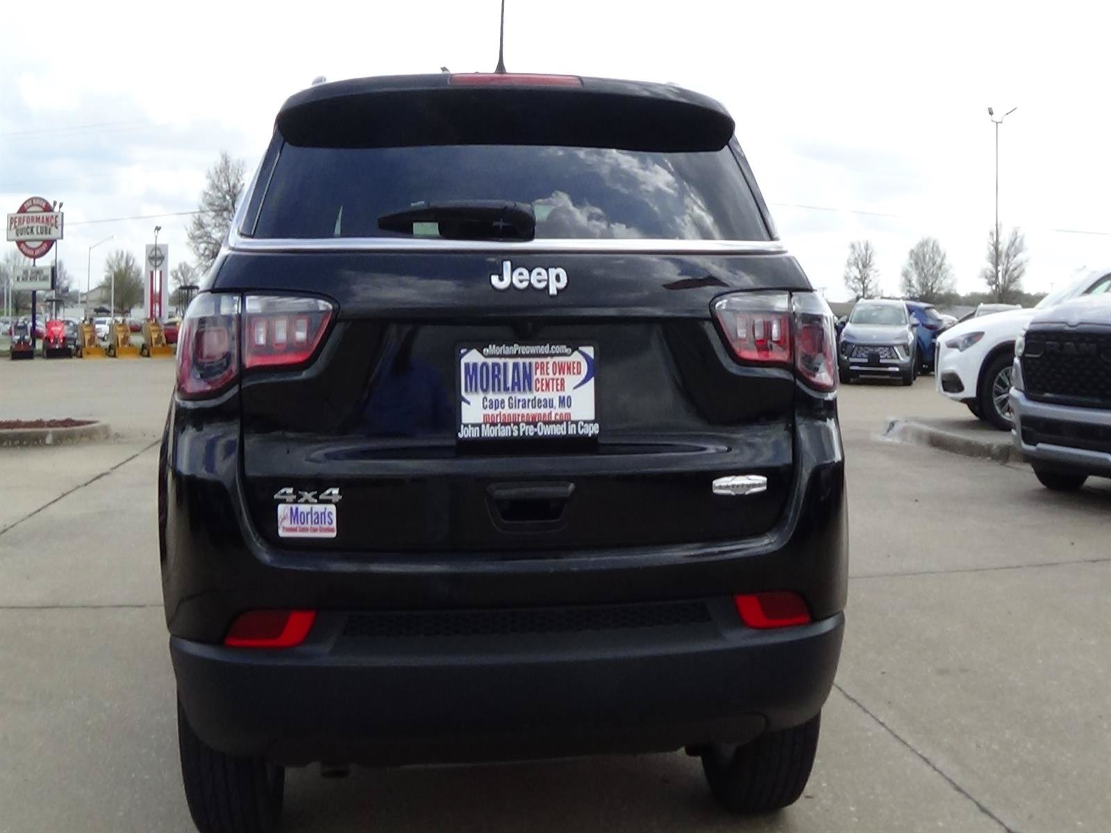 Certified 2025 Jeep Compass Latitude AWD/4WD image 7