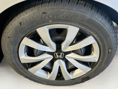 Used 2025 Honda Civic LX image 11