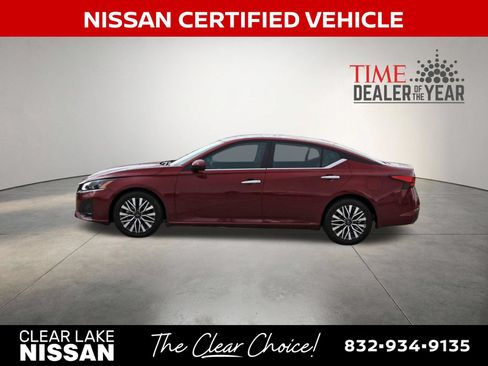 Certified 2024 Nissan Altima 2.5 SV w/ SV Premium Package FWD image 5