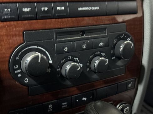 Used 2007 Jeep Grand Cherokee Limited w/ Trailer Tow Group IV image 14