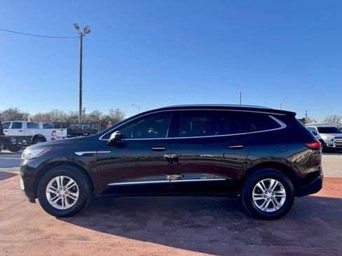 Used 2019 Buick Enclave Essence image 9