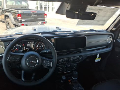 New 2026 Jeep Gladiator Sport AWD/4WD image 11