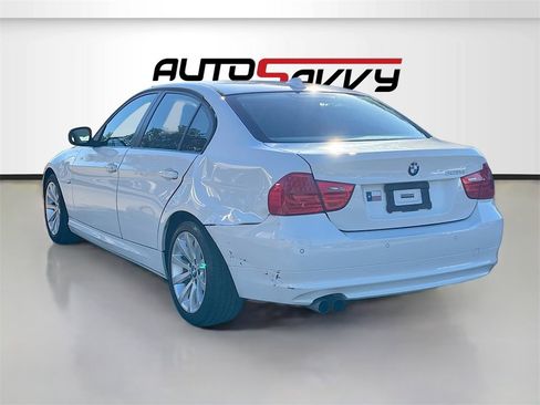 Used 2011 BMW 328i Sedan w/ Premium Pkg image 5