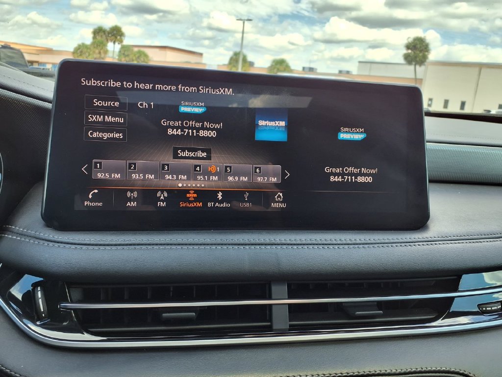 Used 2025 INFINITI QX60 Luxe AWD/4WD image 30