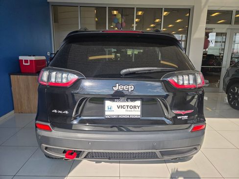 Used 2019 Jeep Cherokee Trailhawk w/ Comfort & Convenience Group AWD/4WD image 7
