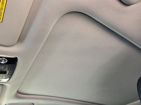 New 2026 Kia Sportage EX w/ EX Panorama Roof Package image 18