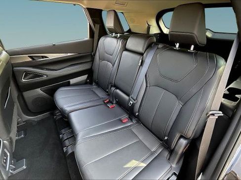 Certified 2026 INFINITI QX60 Luxe w/ Cargo Package AWD/4WD image 21