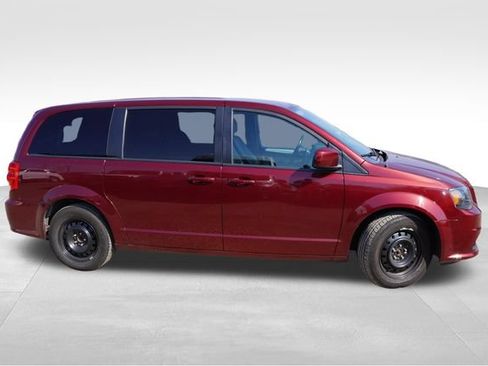 Used 2020 Dodge Grand Caravan GT FWD image 2
