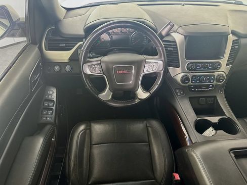Used 2020 GMC Yukon XL SLT AWD/4WD image 24