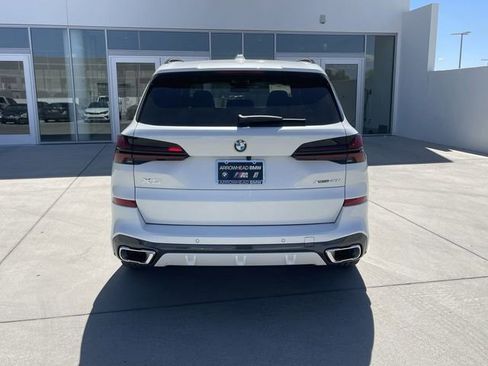 New 2026 BMW X5 xDrive40i w/ M Sport Package AWD/4WD image 7