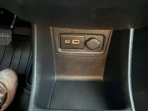 Used 2021 Chevrolet Spark LS image 17