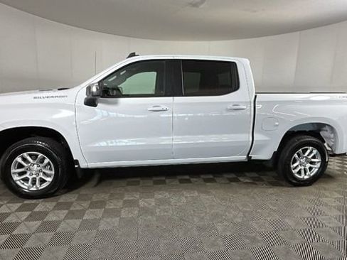 Used 2025 Chevrolet Silverado 1500 LT AWD/4WD image 6