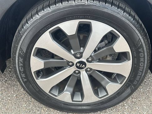 Used 2020 Kia Telluride S w/ S 8 Passenger Seating Package FWD image 32