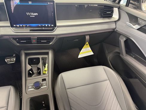 New 2026 Volkswagen Tiguan SE R-Line image 15