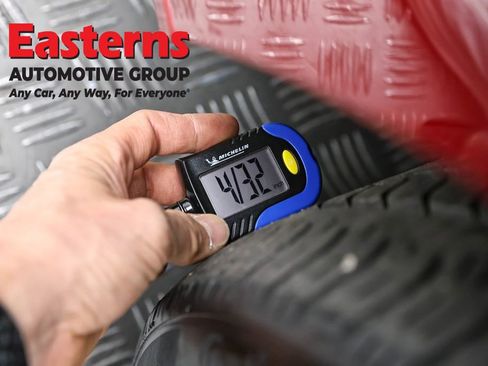 Used 2018 Tesla Model 3 Long Range image 22