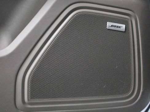 Used 2015 Porsche Macan Turbo AWD/4WD image 17