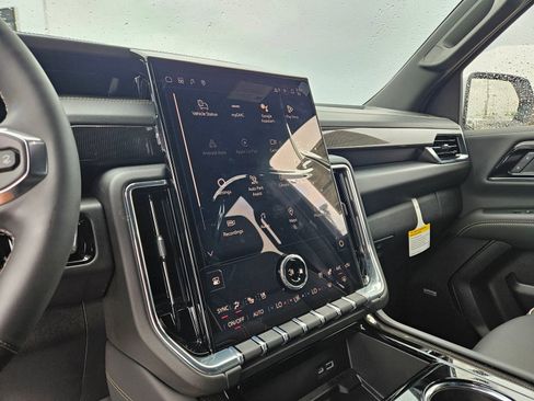 New 2026 GMC Yukon Elevation w/ Elevation Premium Package AWD/4WD image 15