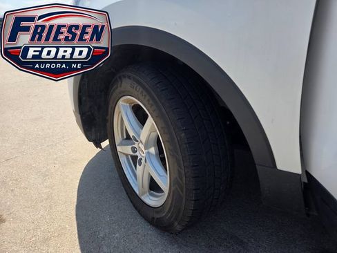 Used 2018 Ford Explorer 4WD image 9
