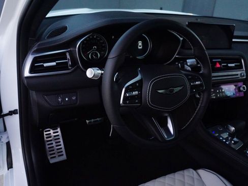 Certified 2025 Genesis G70 3.3T Advanced w/ Sport Prestige Package image 17