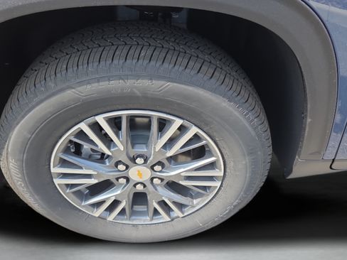 New 2026 Chevrolet Traverse LT w/ Driver Confidence Package FWD image 29
