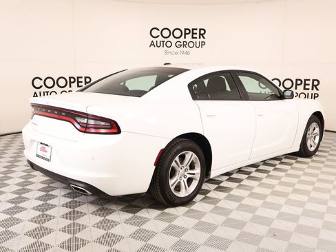 Used 2022 Dodge Charger SXT RWD image 19