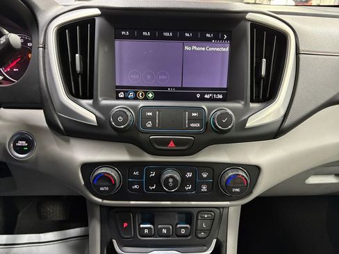 Used 2019 GMC Terrain SLT w/ Preferred Package image 29