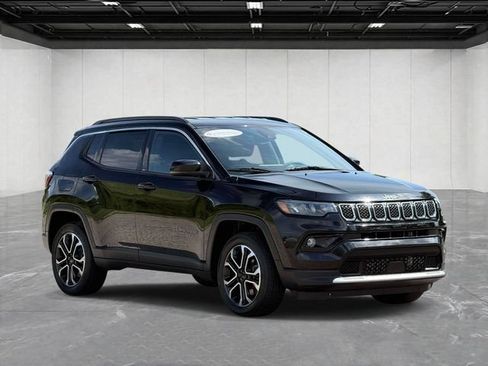 Certified 2023 Jeep Compass Limited AWD/4WD image 7