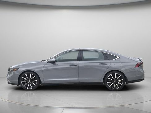 Certified 2024 Honda Accord Touring image 4