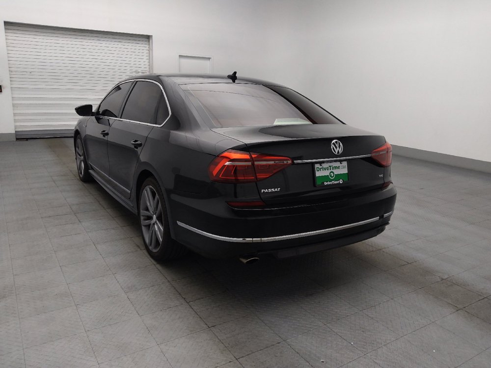 Used 2017 Volkswagen Passat 1.8T R-Line FWD image 5