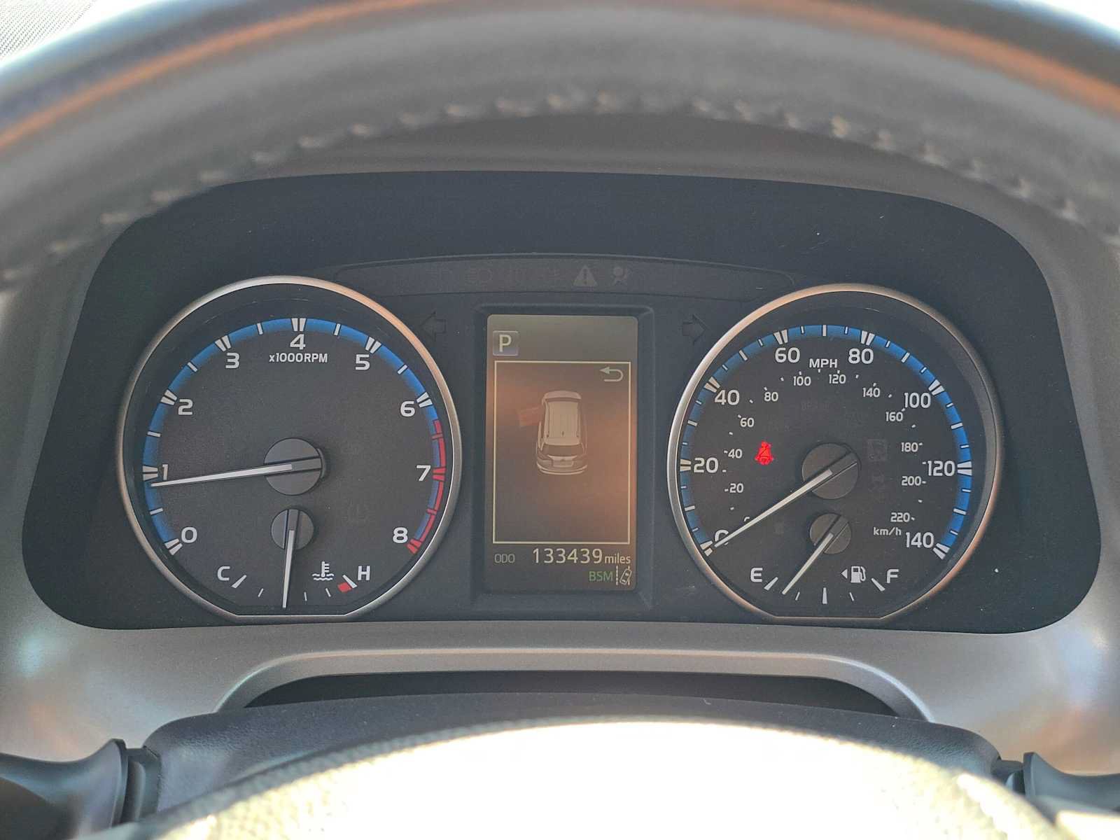 Used 2018 Toyota RAV4 XLE FWD image 24
