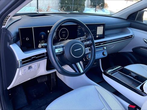 Used 2025 Hyundai Tucson Limited image 17