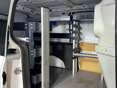 Used 2022 Ford Transit Connect XL image 12