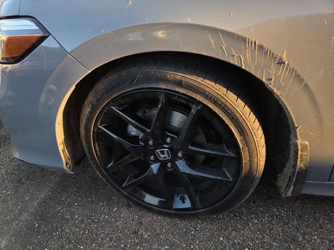 Used 2025 Honda Civic Sport image 4