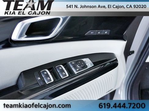 Used 2024 Kia Carnival SX Prestige FWD image 26