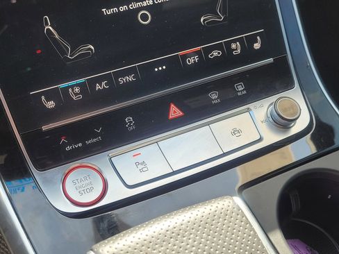 Used 2020 Audi SQ7 Prestige w/ S Sport Package image 27