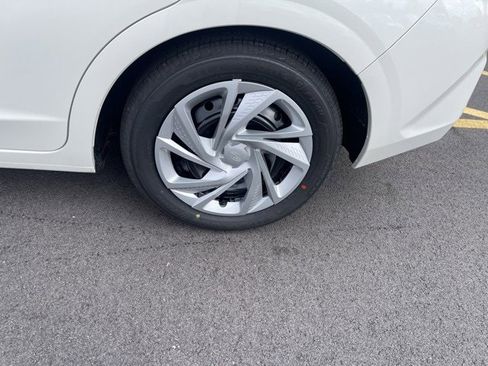 New 2025 Subaru Impreza 2.0i image 9