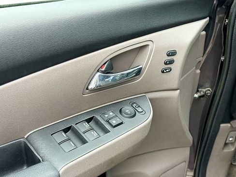 Used 2016 Honda Odyssey Touring Elite image 18