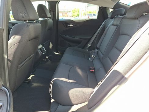 Used 2022 Chevrolet Malibu LT FWD image 10