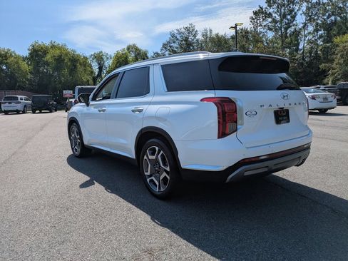 Used 2024 Hyundai Palisade Limited FWD image 6