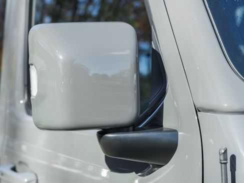 Used 2022 Jeep Wrangler Unlimited Sahara image 14