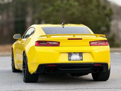 Used 2018 Chevrolet Camaro SS image 4