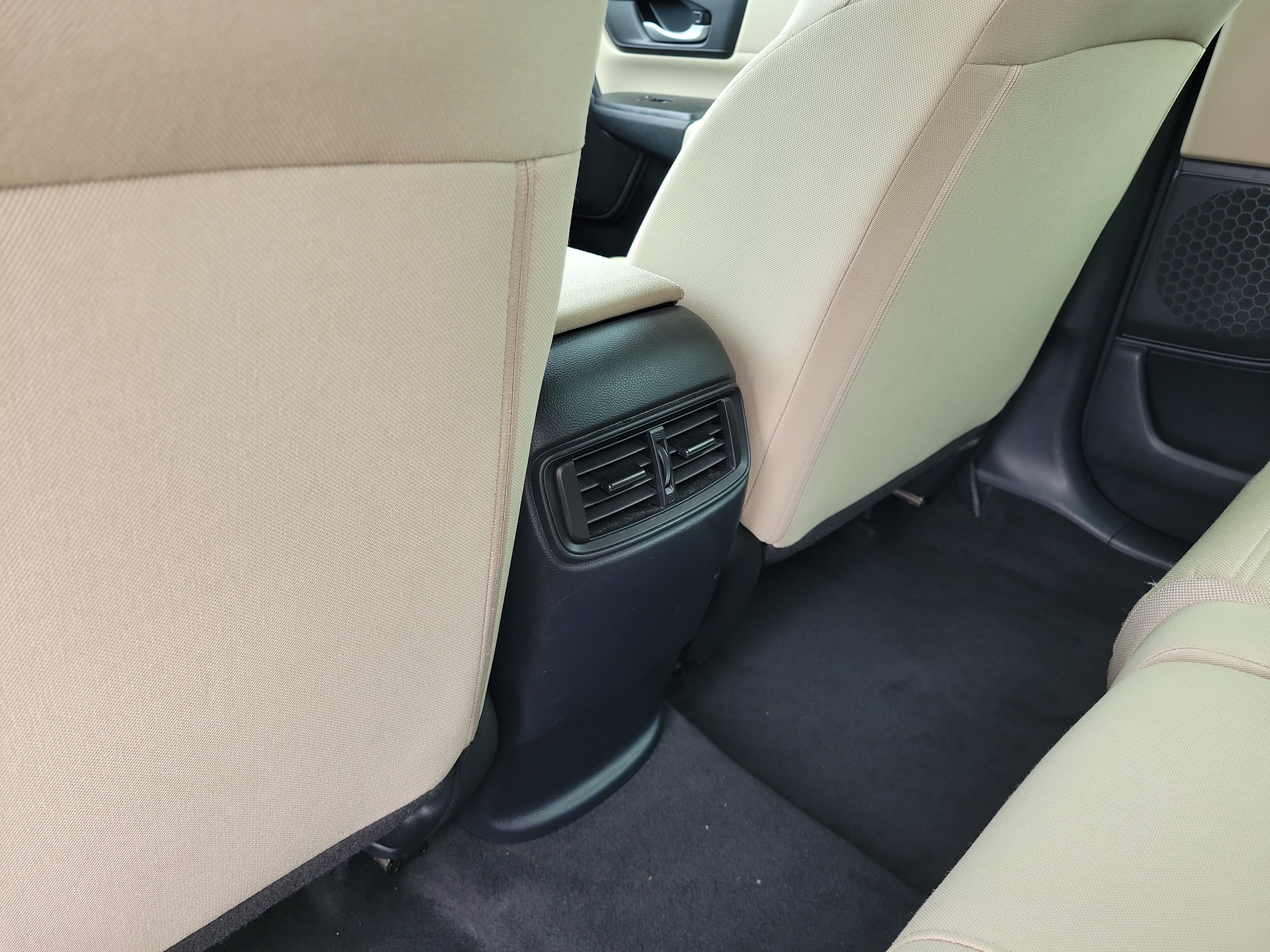 Used 2018 Honda CR-V LX image 14