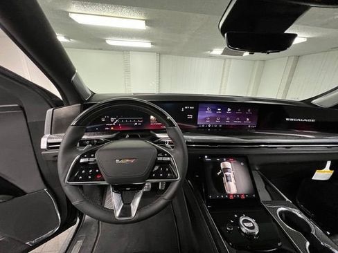 New 2026 Cadillac Escalade ESV V w/ LPO, ONYX Package AWD/4WD image 16