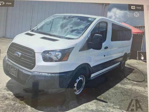 Used 2018 Ford Transit 150 XL RWD image 16