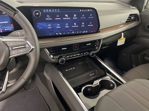 New 2026 Chevrolet Suburban High Country AWD/4WD image 26